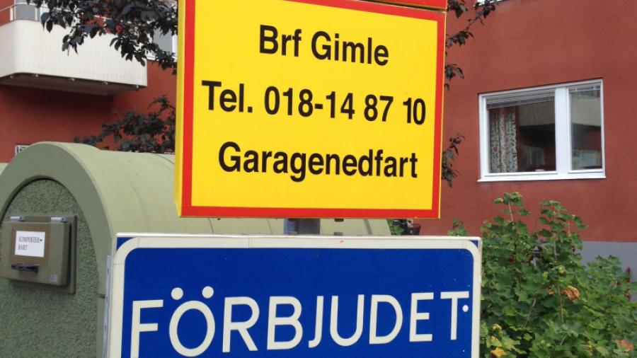 Parkering vid muren förbjudet