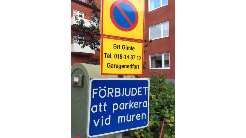 Parkering vid muren förbjudet